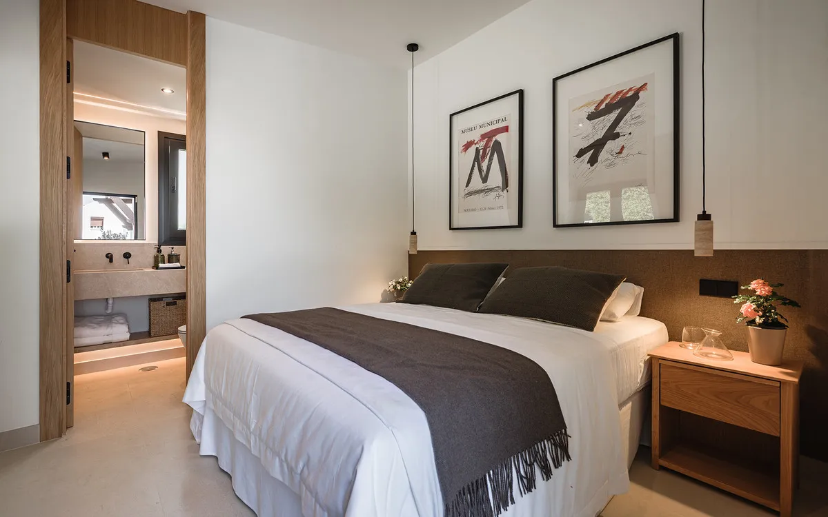 04cf5df6-7d1f-43e7-975f-9222d74d9b8c