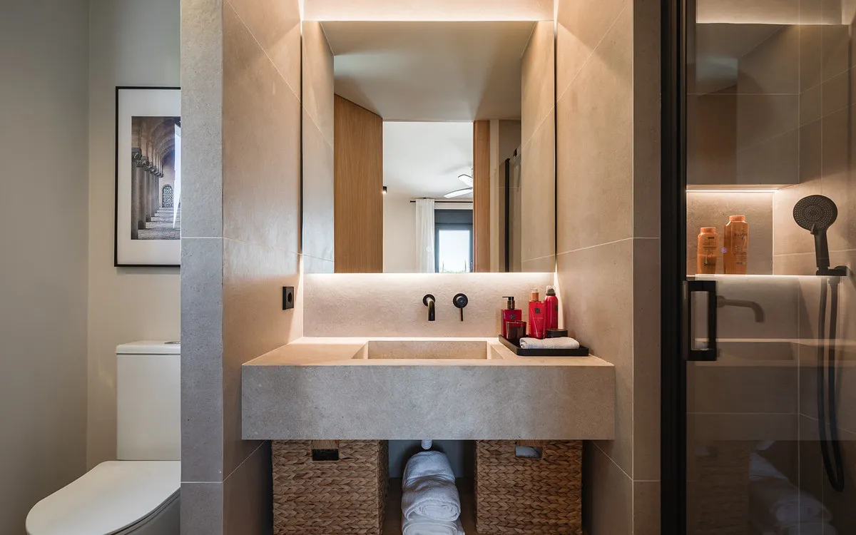 c411dbea-5333-435b-8cfd-bf4662039ad8