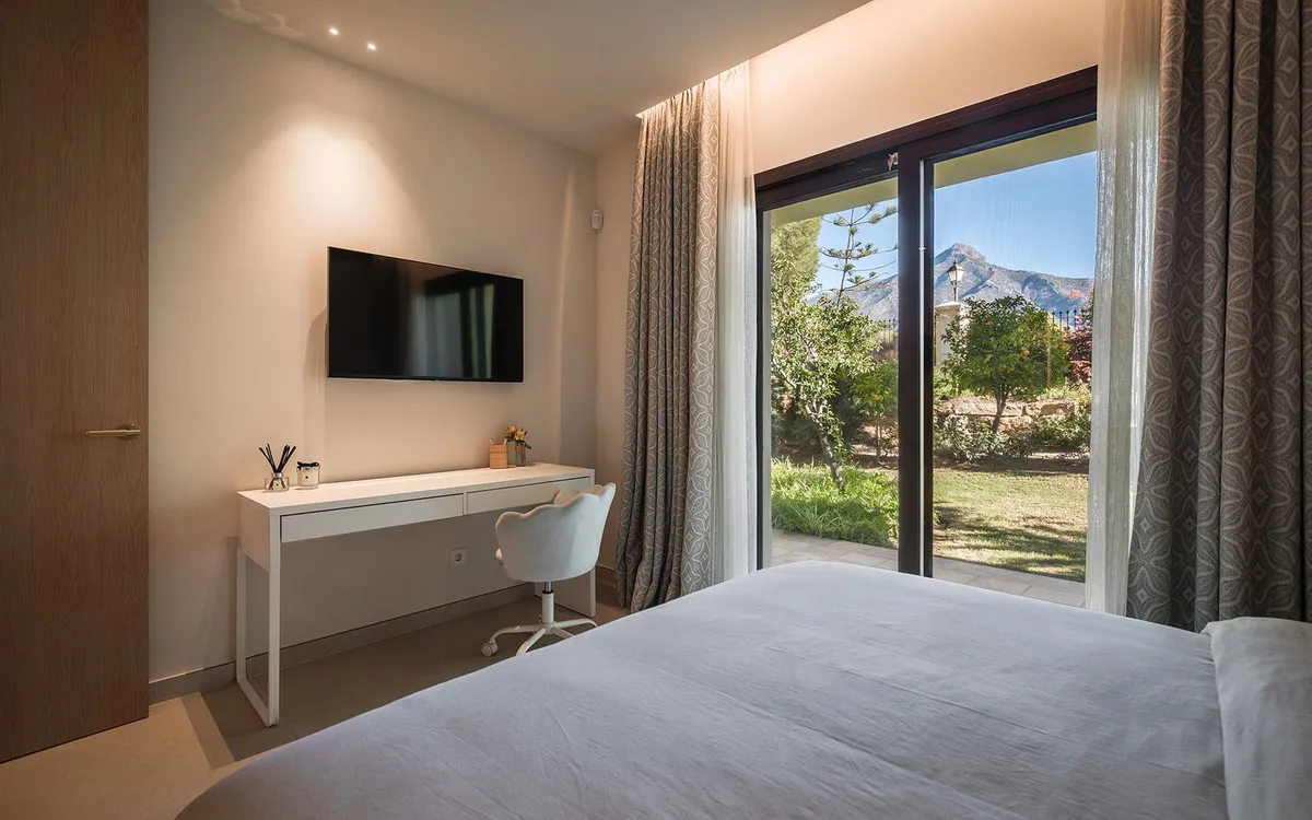 451985e7-1ffb-4de5-9c7b-b675fcaa579a