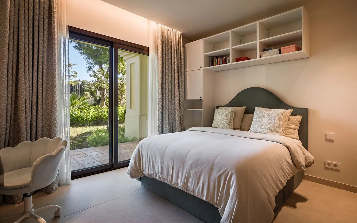 4d20c590-6580-41e7-86c6-1ca774b5ca2f