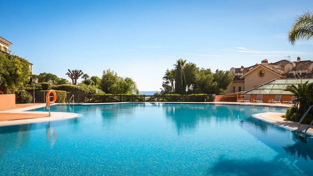 8167b6d0-82e6-4d72-829e-41942b827f0c