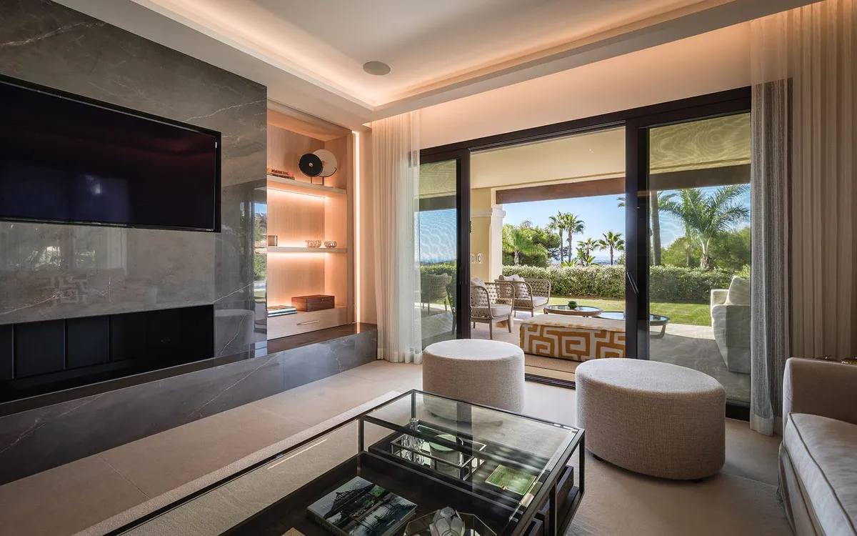 ade796be-e568-425a-938f-545108dee2a3