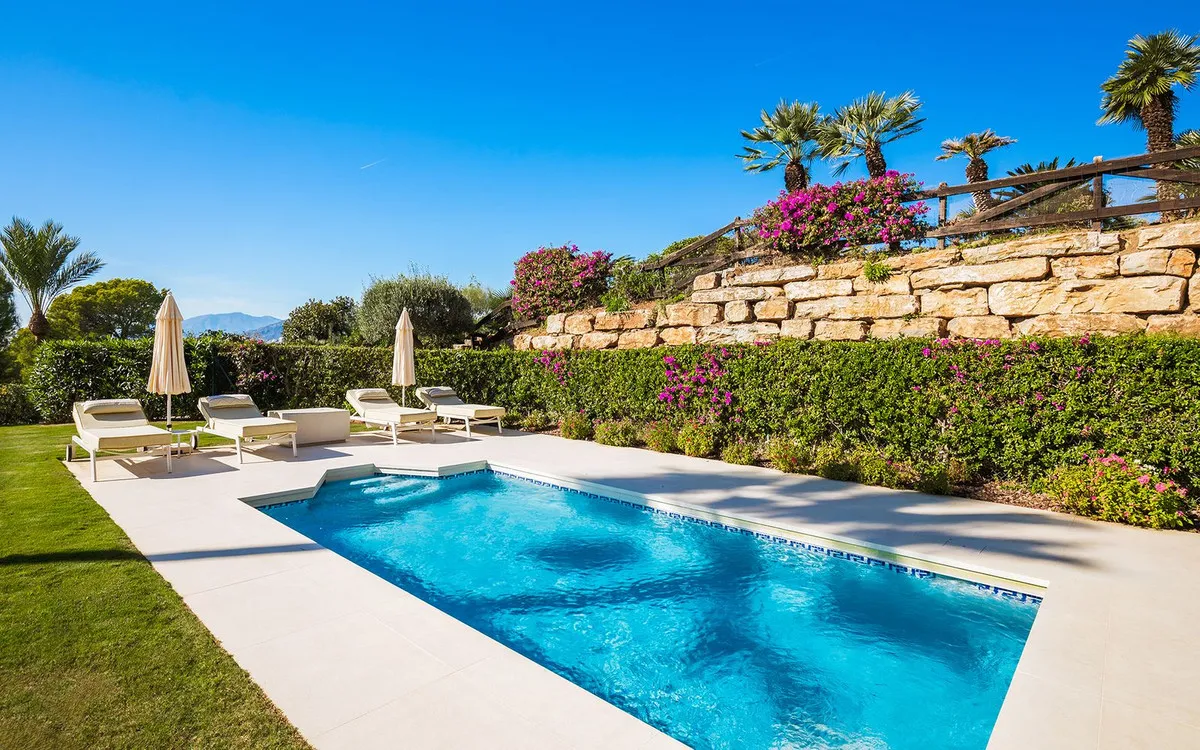 e3b79215-297b-4eab-b009-15cf76e21643