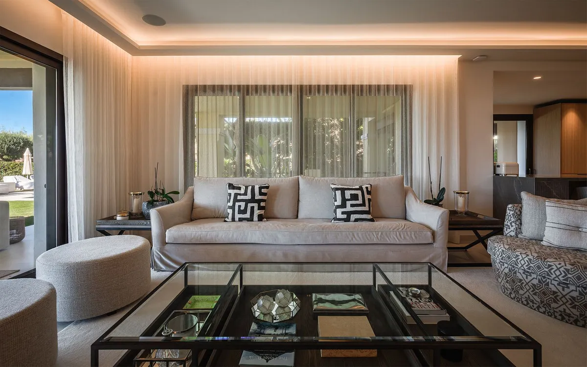 f1ca365d-ac70-4fa6-93eb-76bc8f05192e