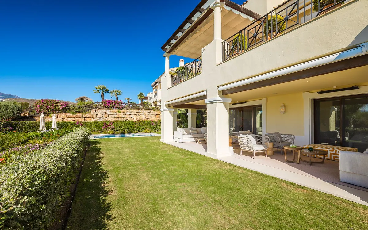 fdf7ff3b-f008-46e5-add7-54a3f8f7599b