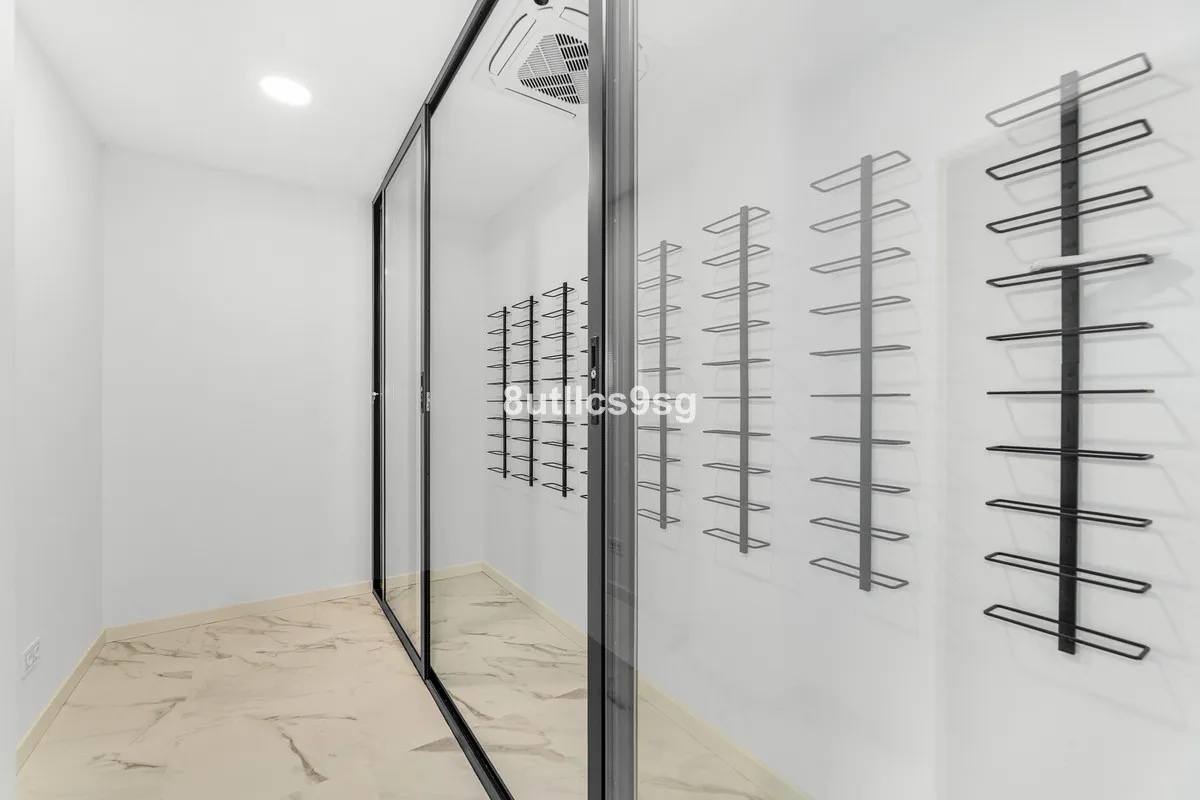 900f82f8-165f-438c-a2e0-9a000553e2e8