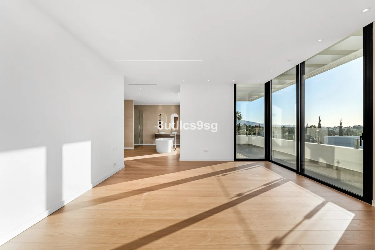 aac0171f-18e0-48fc-9b5b-84accba885cf