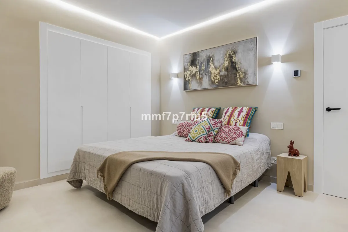 1c348b17-d2b8-405f-af84-46616af2a49c