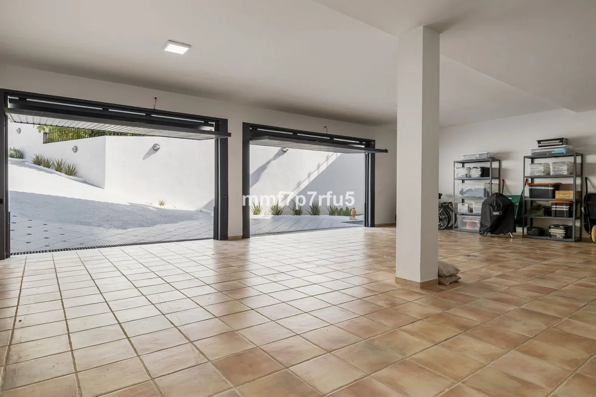 8b795c81-1583-43f6-b306-5882c6946916