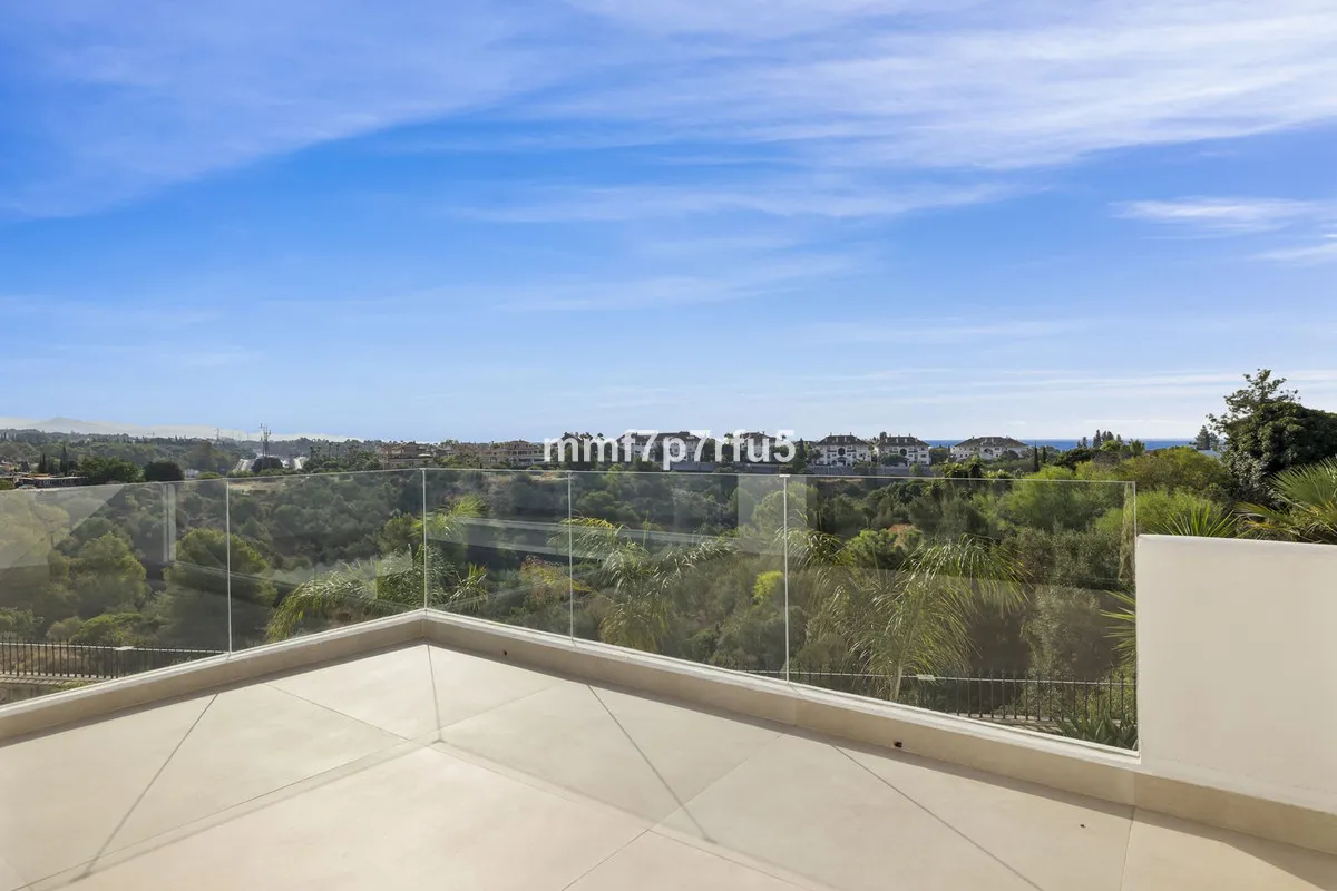 b9729311-badb-4d41-9181-7de9530f31ad