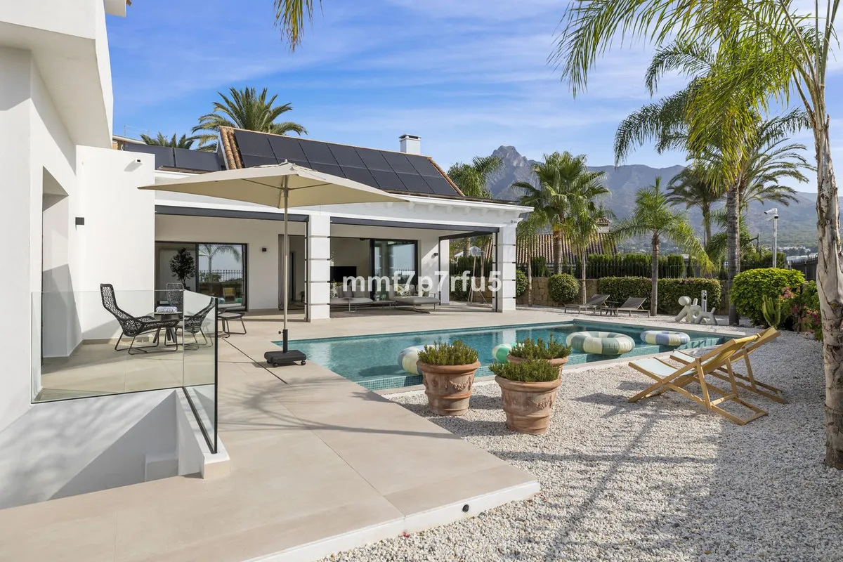 c2f1a102-11e9-4fe6-85ad-900ada2f6181