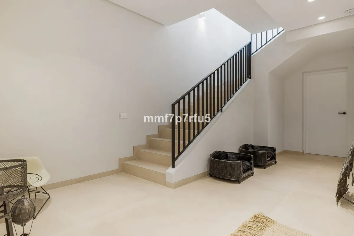 c4277fd8-f971-4411-9ba2-a62154fb6841