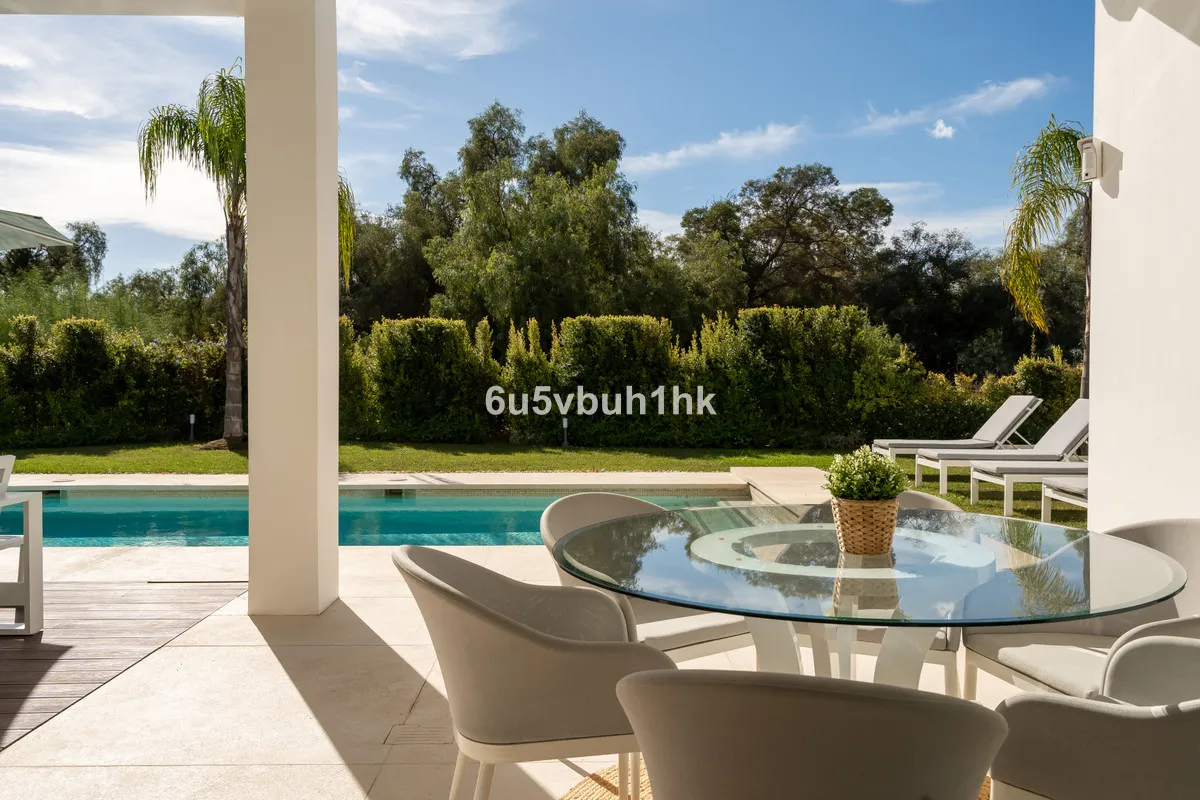 7024865c-984c-47b5-b50b-6c230584e0c1