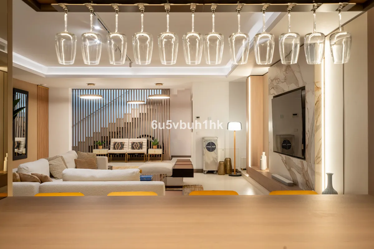 a3220755-9cc4-4614-bc23-f52237e3f7b7