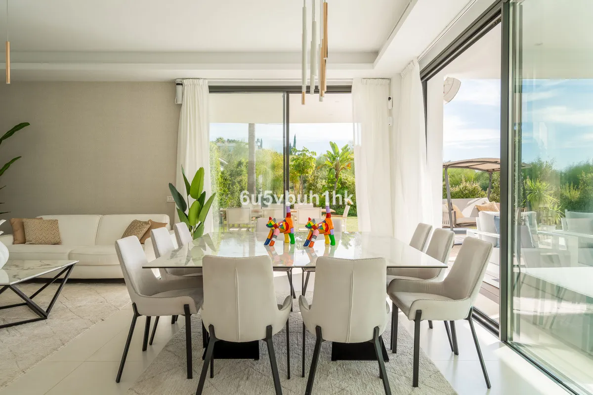 cb220be9-0c3b-4c10-85ca-b5f8574369af