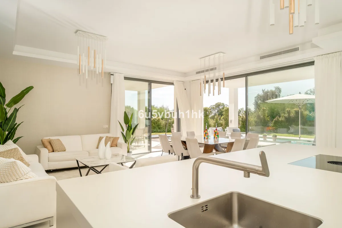 ec948313-658b-4bf9-a65a-41214d6f02cf