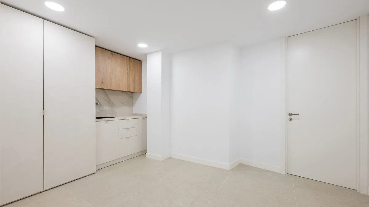 d797195d-2fd4-45e7-b42d-4a7ab1f5b63b