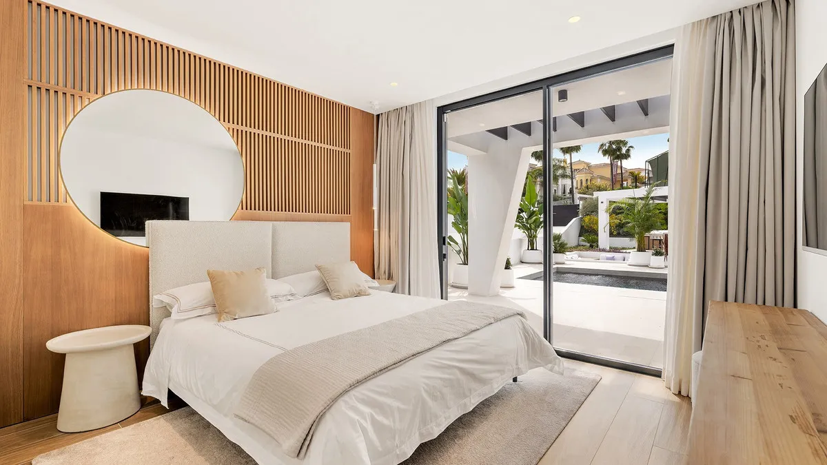 fe3c96bc-fe66-4f1d-9f15-5144a874eb94