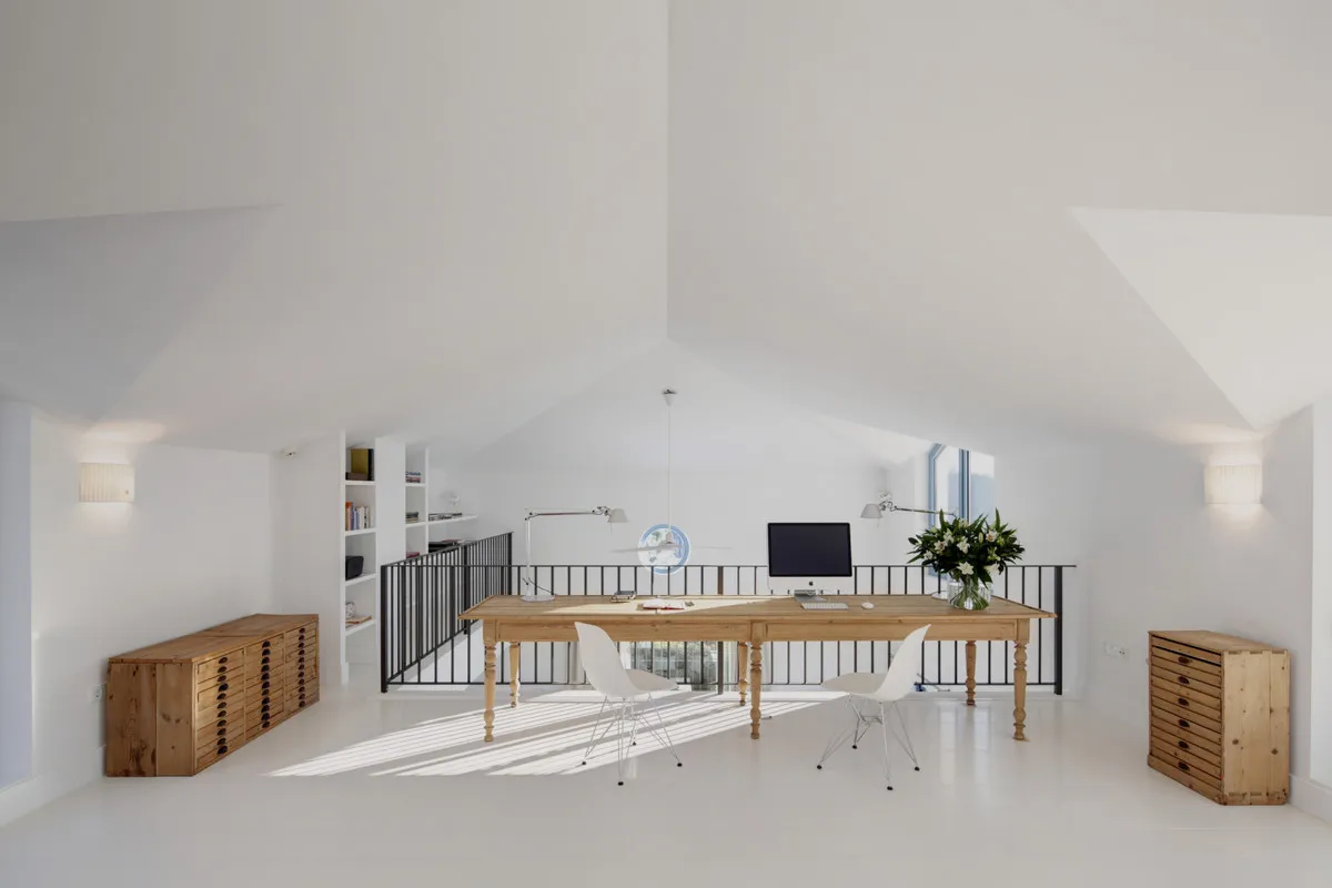 0b91b36a-c8d5-426e-a103-85e216a3b9c9