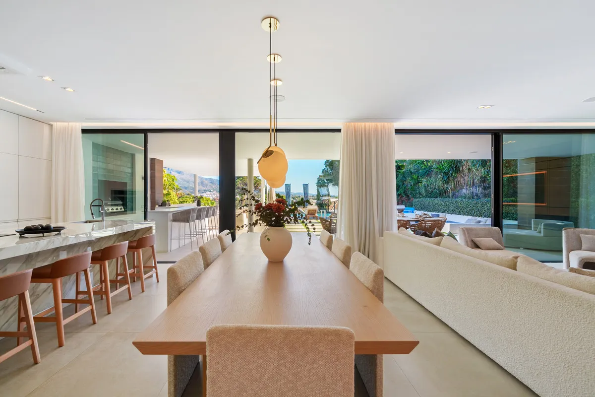 0d4b0bab-f76a-41cf-9e53-696071d72f8c