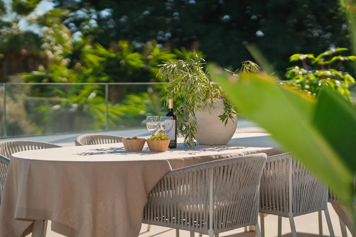 49df3c0f-d447-4da1-8f3a-ae7b564dbcda