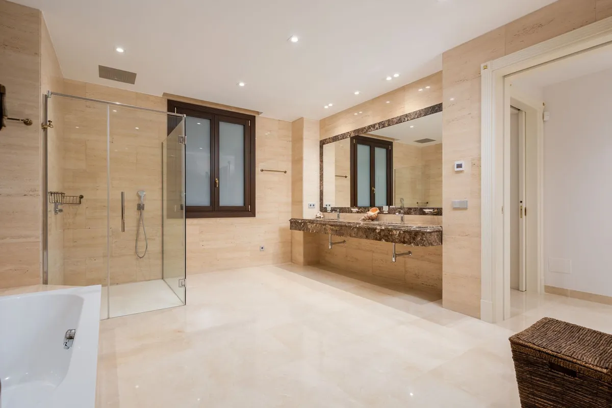 3fff115d-5c36-46fc-baf7-6ceeb4af523c