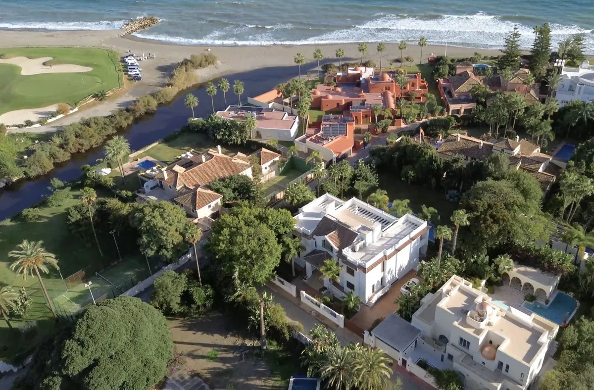 dc04f7d8-9ad1-424e-8806-acdd828edaa2