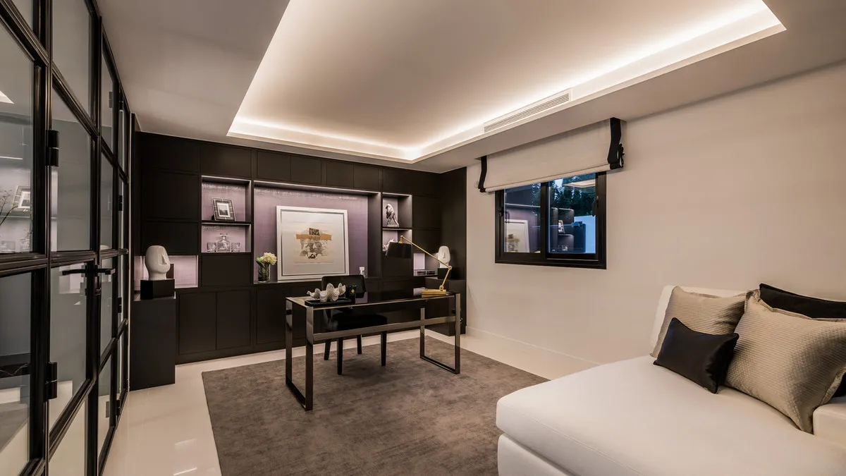 ed01796b-c943-4e2d-8e38-c8b14d275735