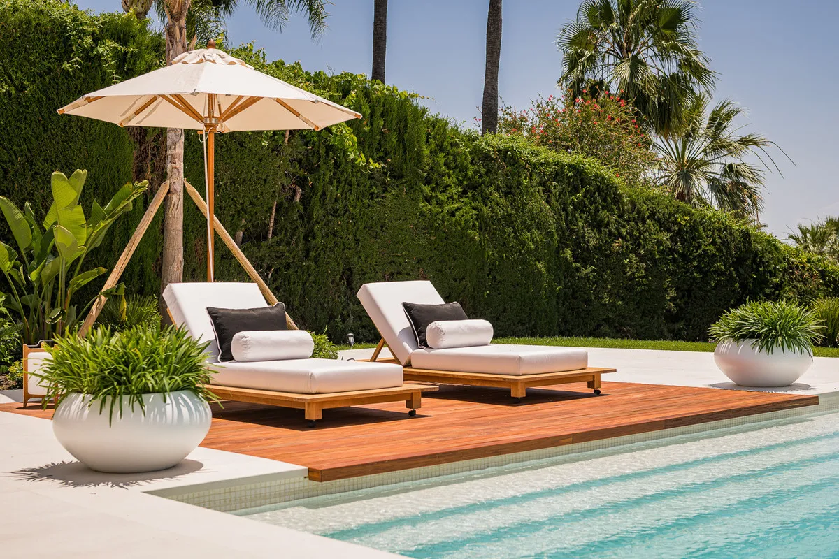 f6a9832d-c2cf-4593-a383-17309bd7c838