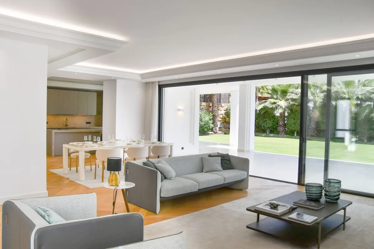 03777eed-db7d-4362-ab74-1c548b6133bd