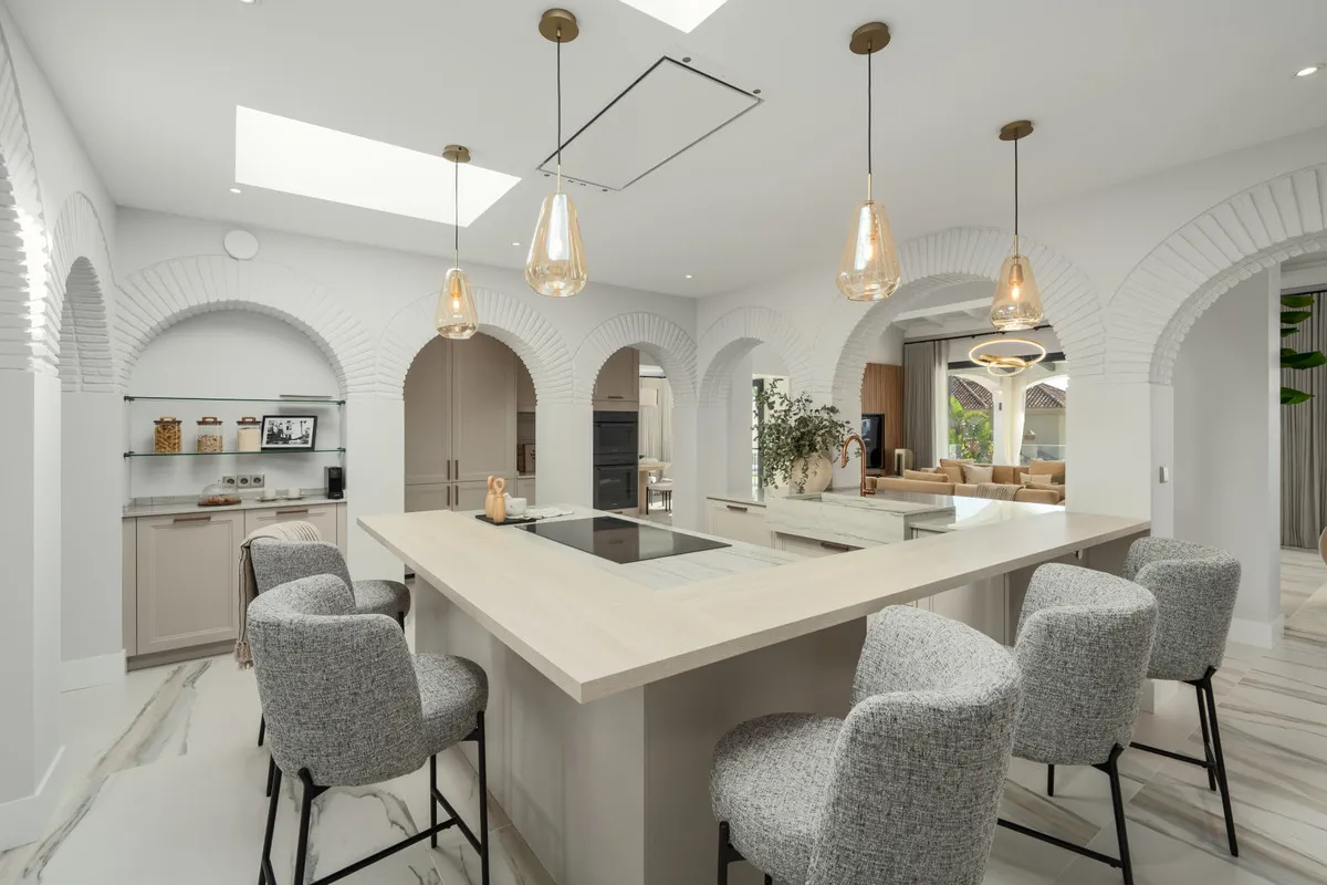 4106b8e2-7e7a-4c6b-a73c-50b55650ce26