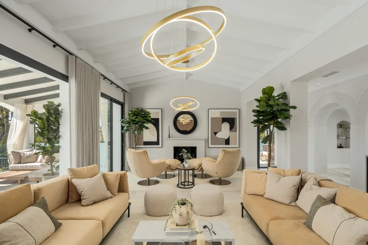 b4f22ee7-004a-4d01-8186-a3da60465f5c