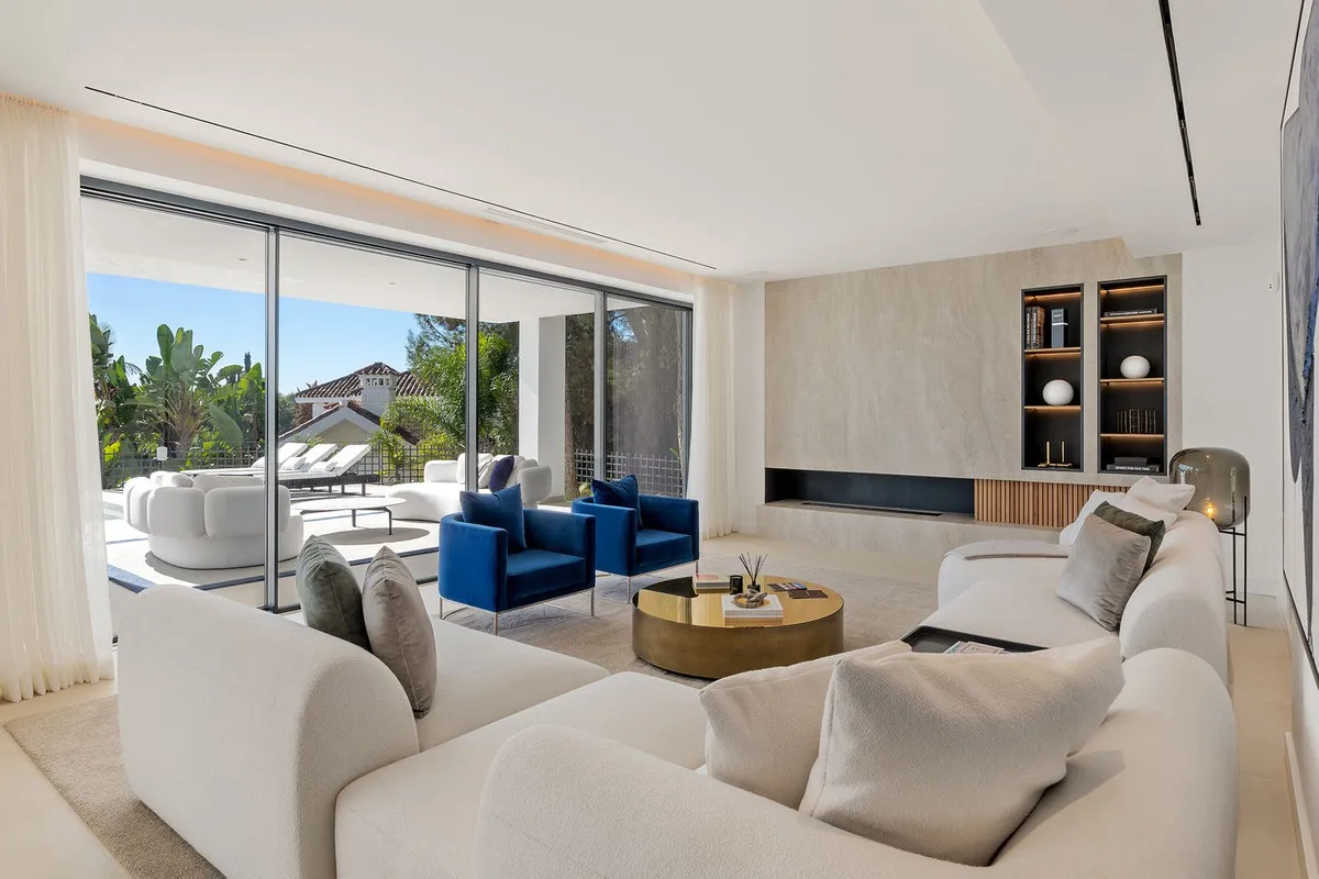 4faa93ee-e8fa-4cd5-851d-acefb5f18420