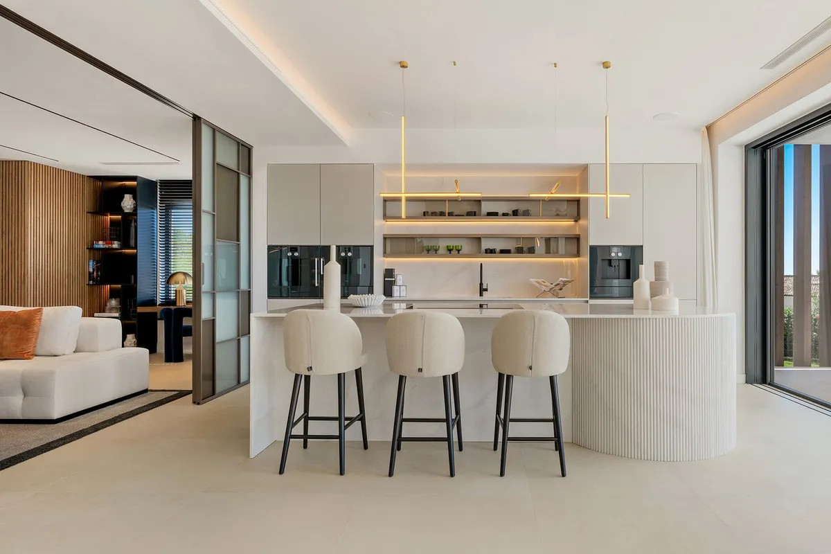 83a2c3da-f953-4e9a-9be2-0980b3d9749f