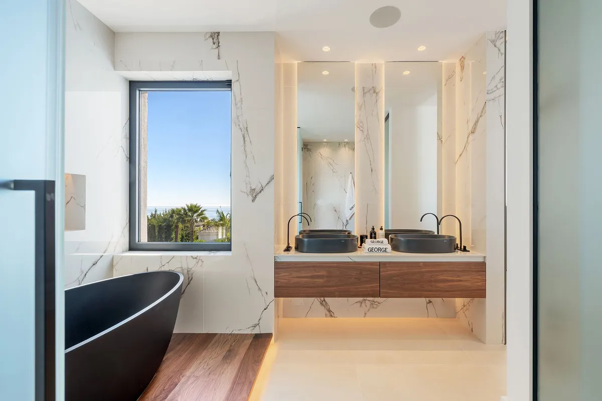 ce17f237-7cb4-4e7b-94db-c11f0e17973e