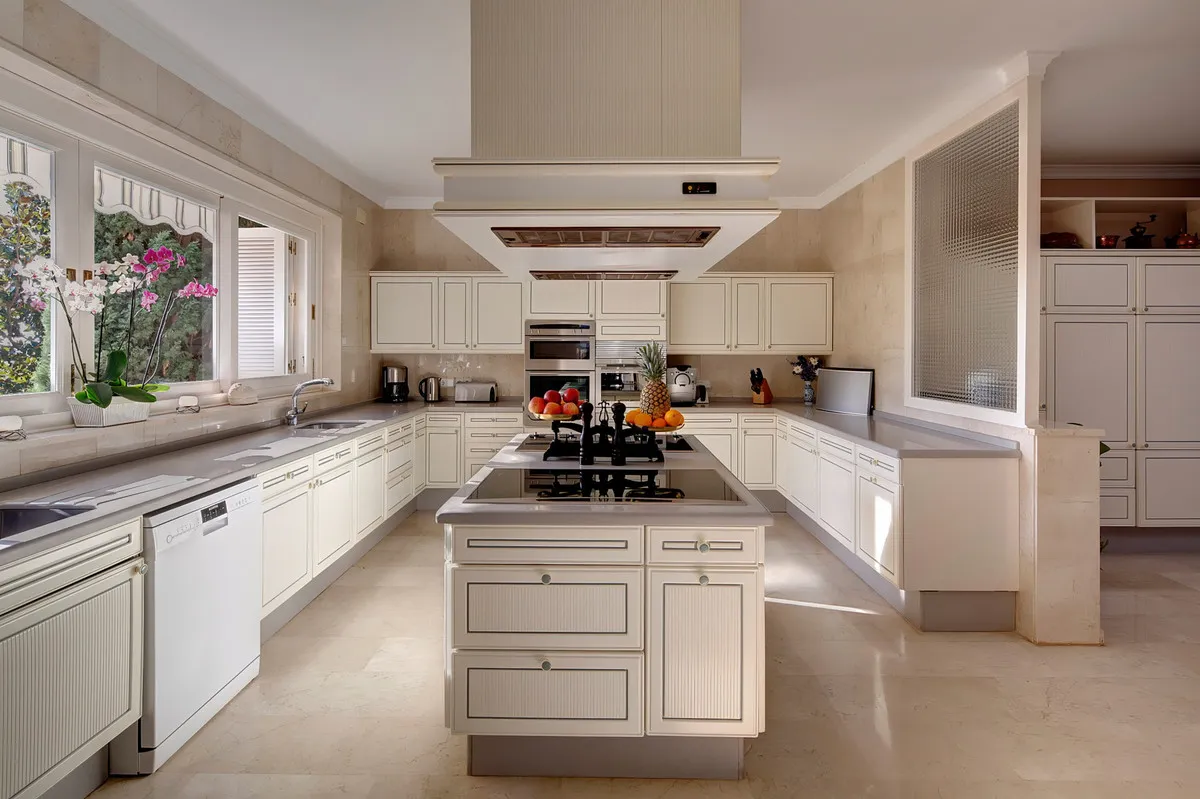 0376e012-02ba-4b8a-a1e2-80b6ac5a7b72