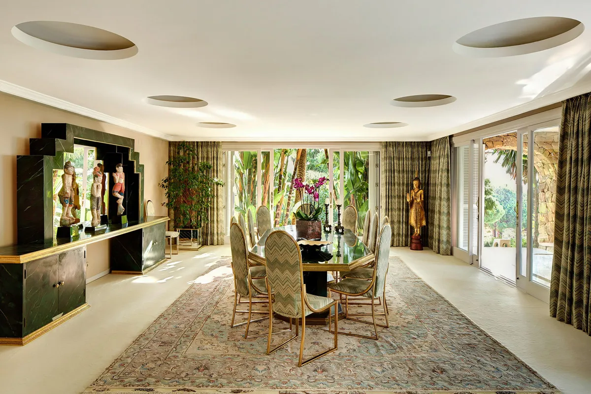 2c318f4f-fed7-44dc-8390-f613569ae1ca