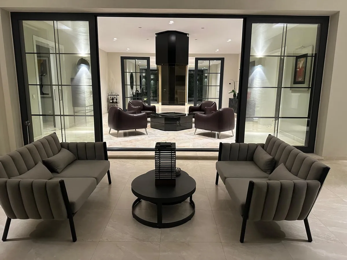 954ab52c-935e-47d9-a51b-74a45086c182