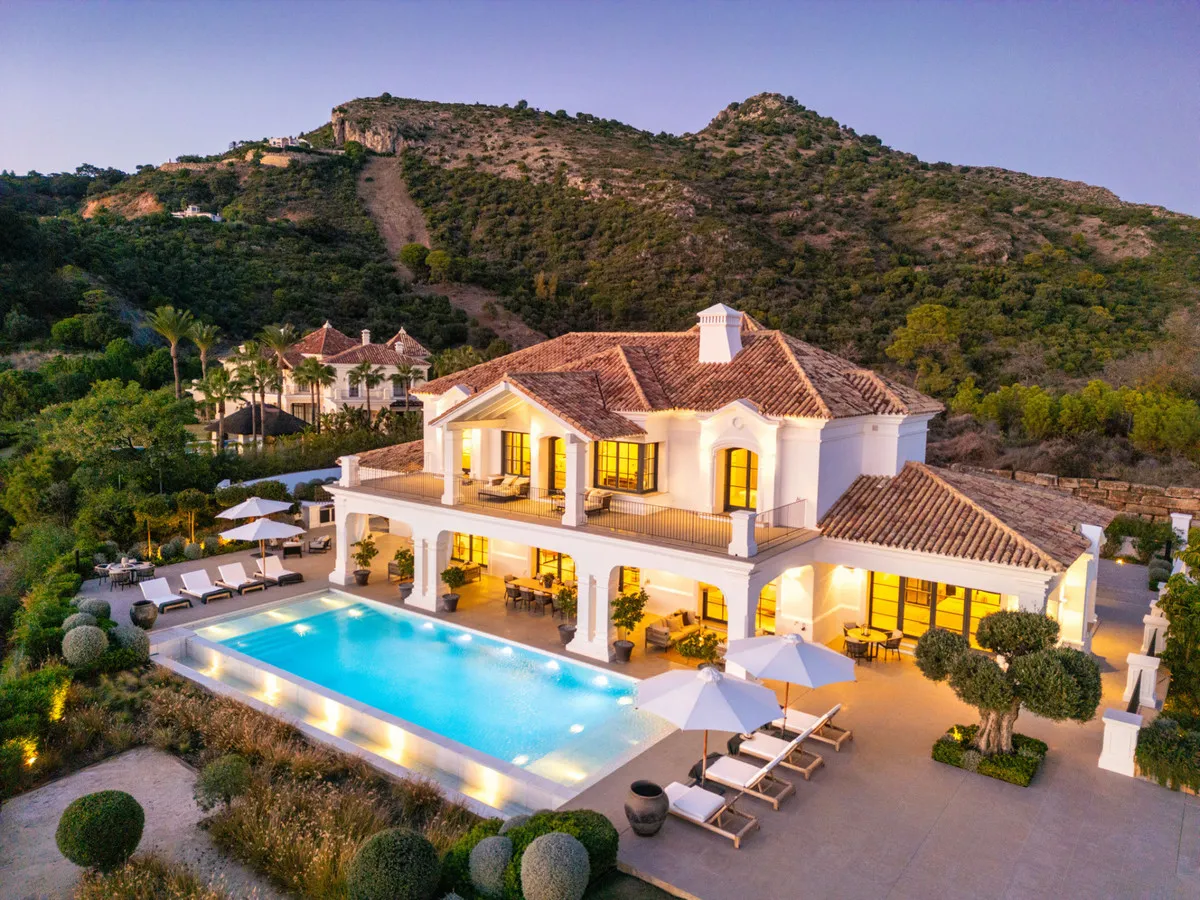 Villa Marbella: Luxurious Andalusian Retreat