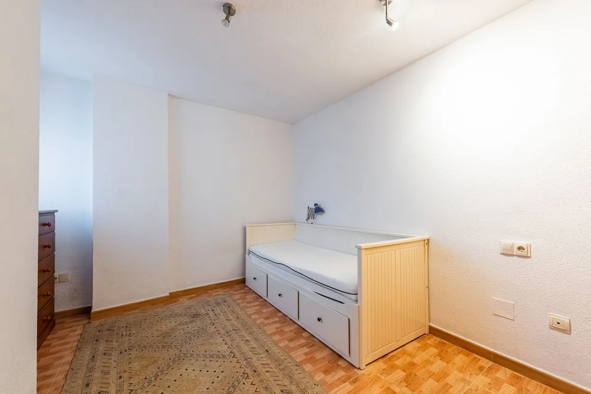 1874338f-e119-4a9c-bfeb-229a95fdbeef