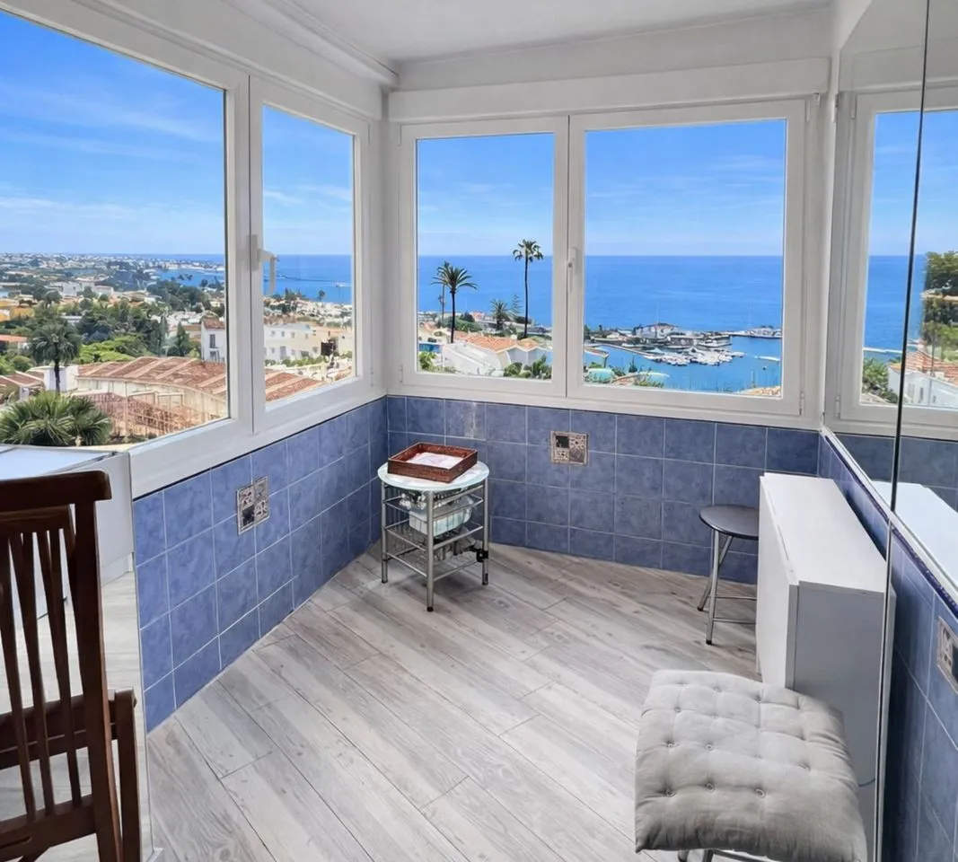Seaside Studio with Panoramic Views in Cala de Mijas