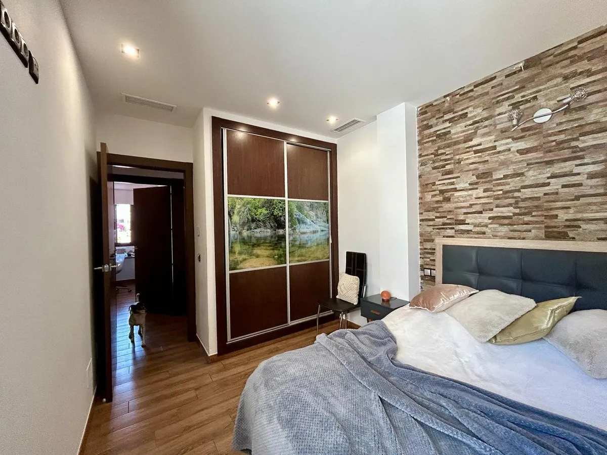 3c532183-d754-4be6-945d-1c69184e5e0a