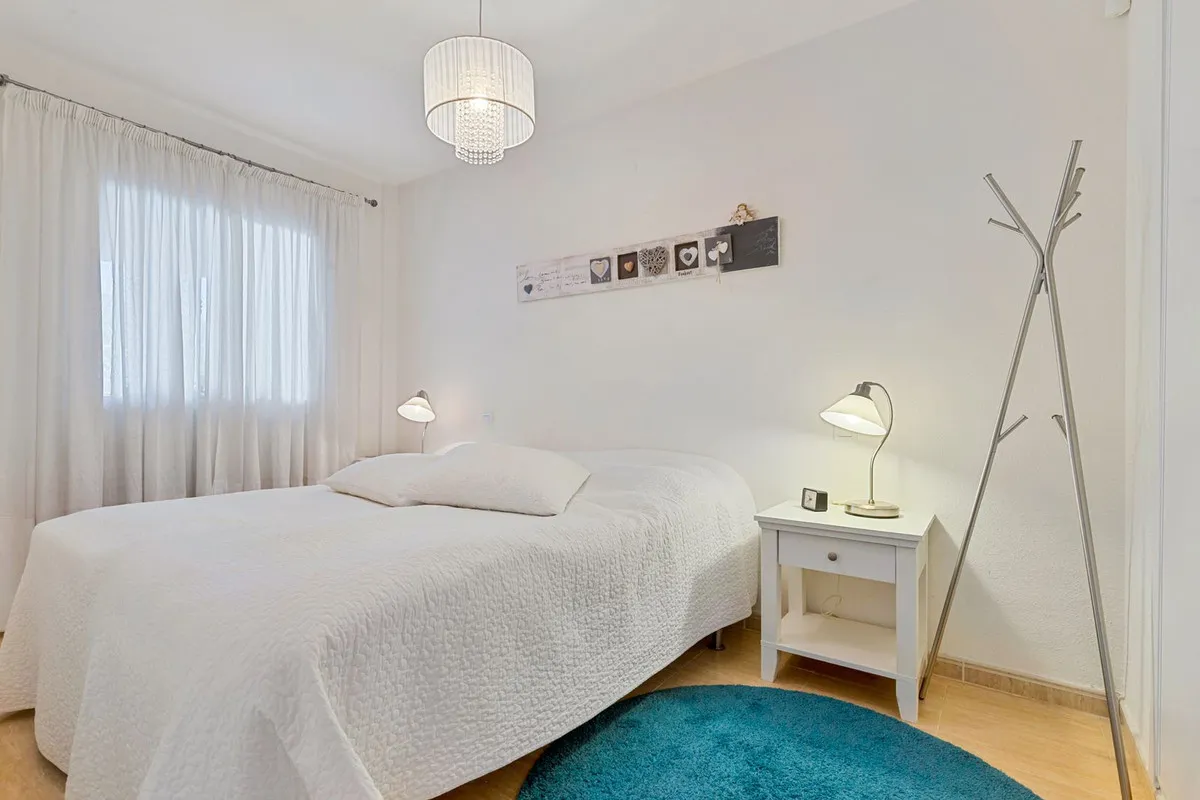 0d23b807-b5cf-40de-ab86-f0174ef1375c