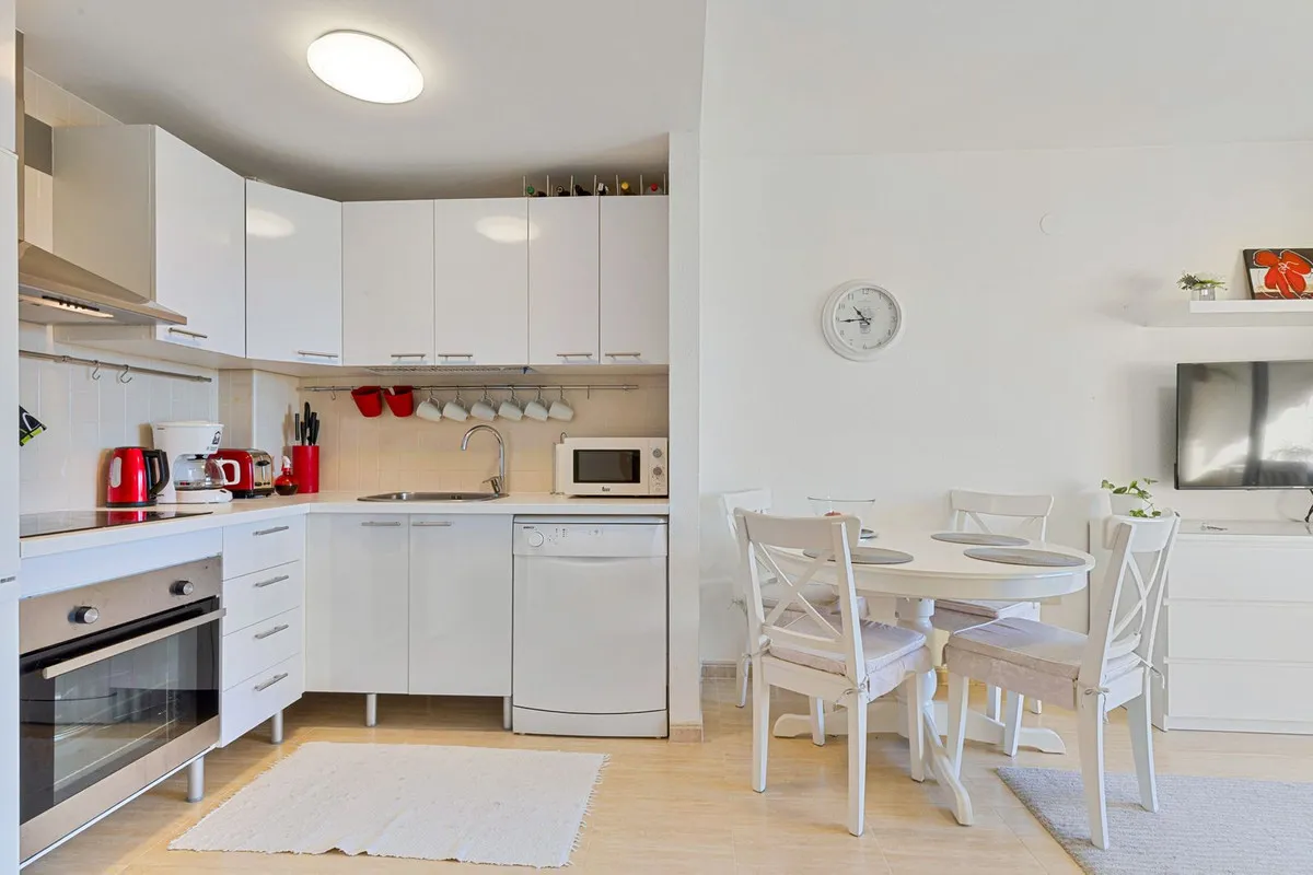 57a43602-b106-4735-91fa-35872b378827