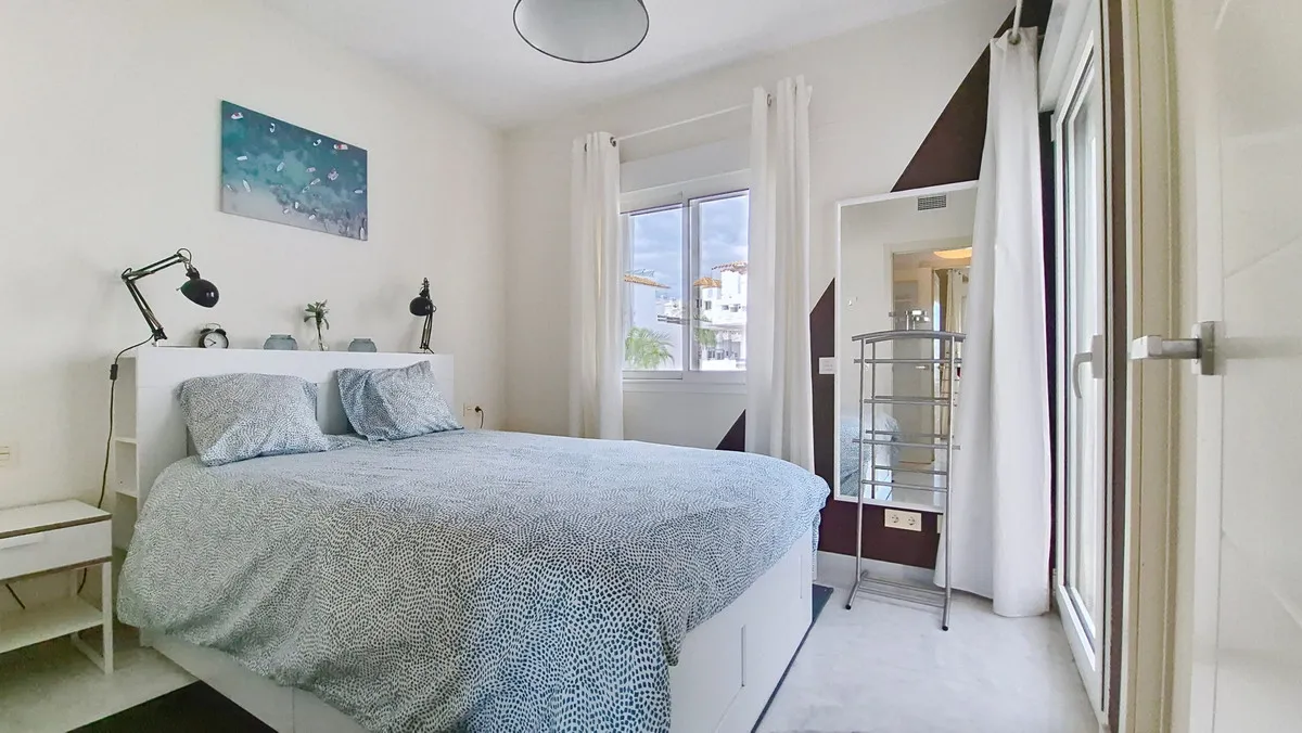 10ec2c05-2bee-4c66-8c9f-8caab55bbaab