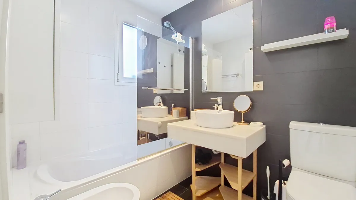 57ebf9d3-d755-461f-b4f8-333551b3f9ee