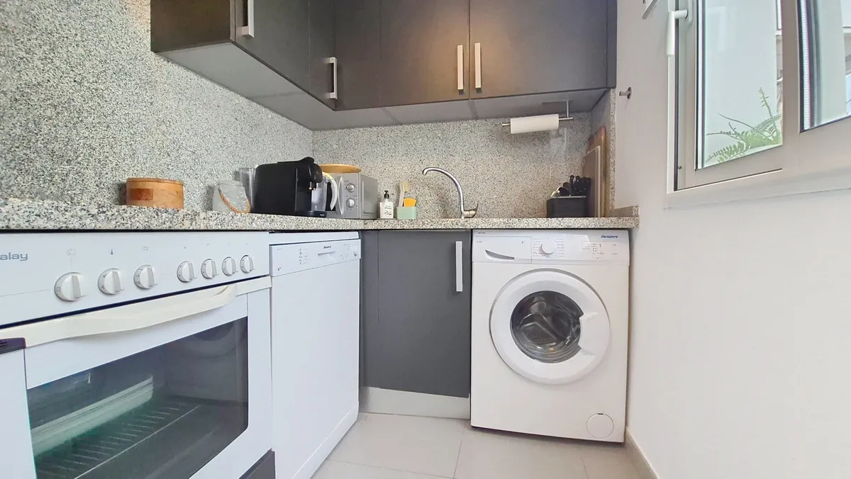 7f10d8c5-9c44-472e-83fb-26b3f3cd9a93