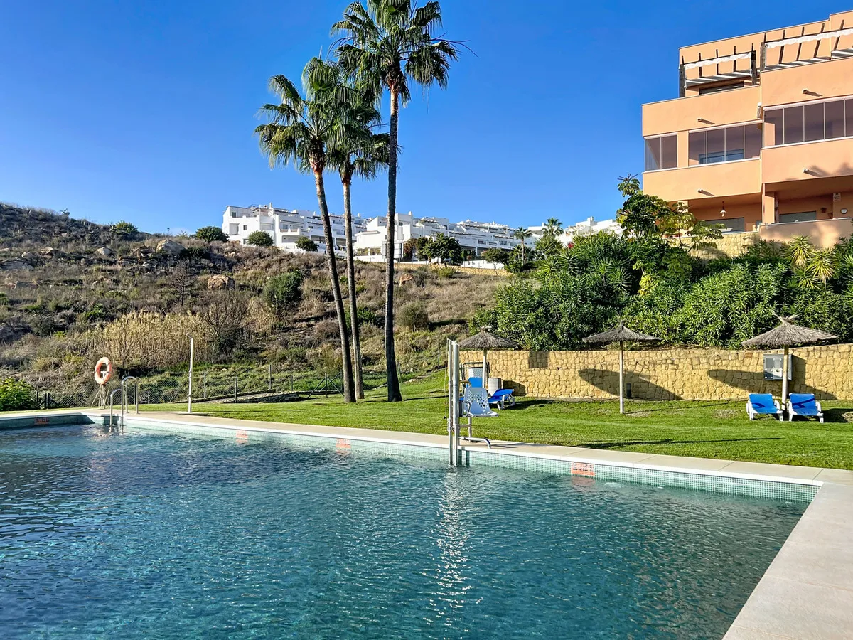 afc27f57-f887-4a4a-bf46-38a20b4233d7