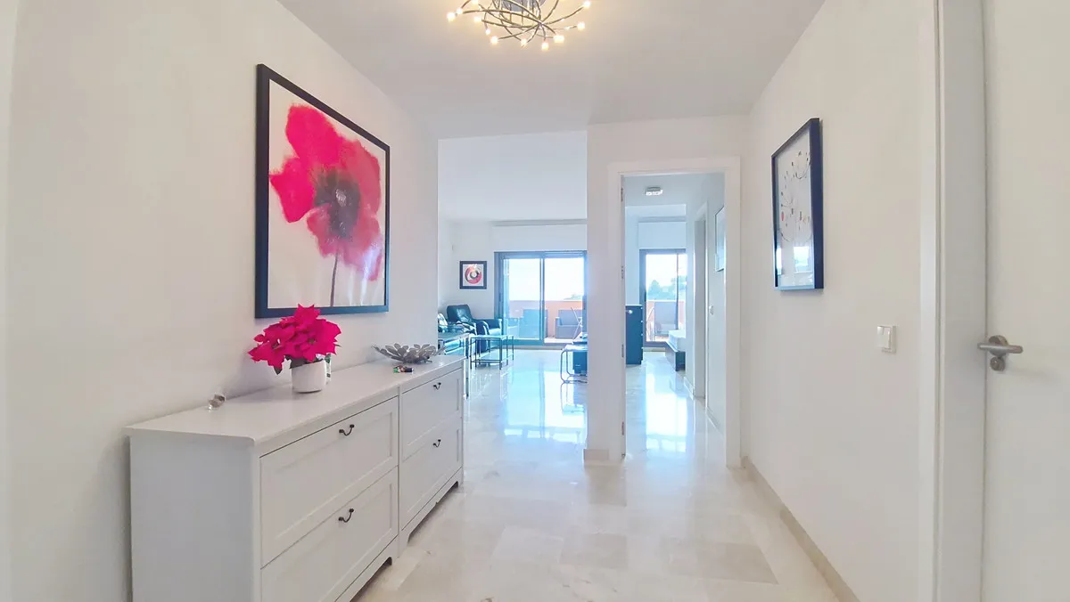 b0ed6ae0-a9d9-4bfb-b731-e68e220ca83c