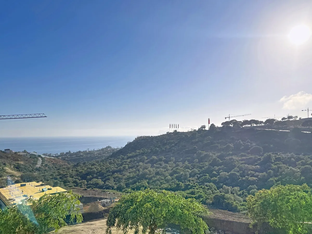 f6b5b721-eb9d-4e35-952e-9fce97f8b683